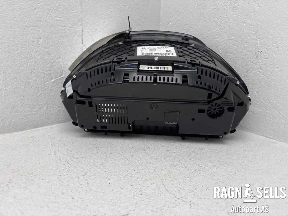 Instrumentpanel til BMW M4 2014-2020 (F82/F83) (F82/F83) (62 10 8 747 336|)