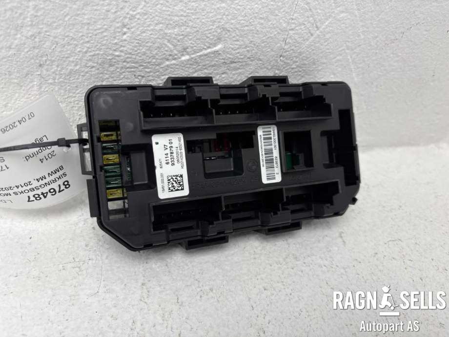 Sikringsboks motorrom til BMW M4 2014-2020 (F82/F83) (F82/F83) (61 14 9 224 866|)