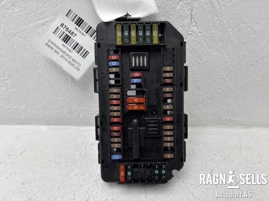 Sikringsboks motorrom til BMW M4 2014-2020 (F82/F83) (F82/F83) (61 14 9 224 866|)