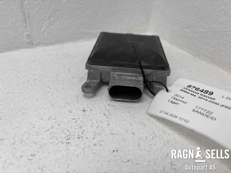 Sensor radar til BMW M4 2014-2020 (F82/F83) (F82/F83) (66 32 6 884 288|)