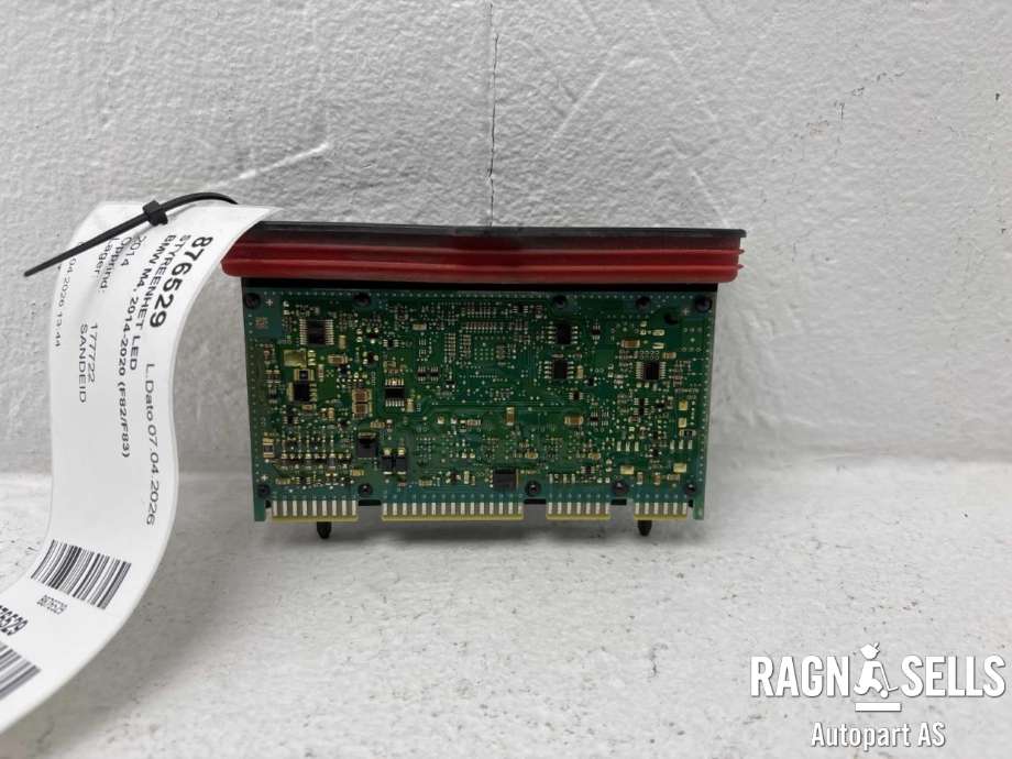 Styreenhet LED til BMW M4 2014-2020 (F82/F83) (F82/F83) (63 11 7 440 881|)