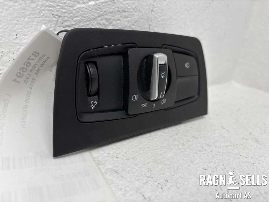 Bryter lys til BMW M4 2014-2020 (F82/F83) (F82/F83) (61 31 6 847 508|)