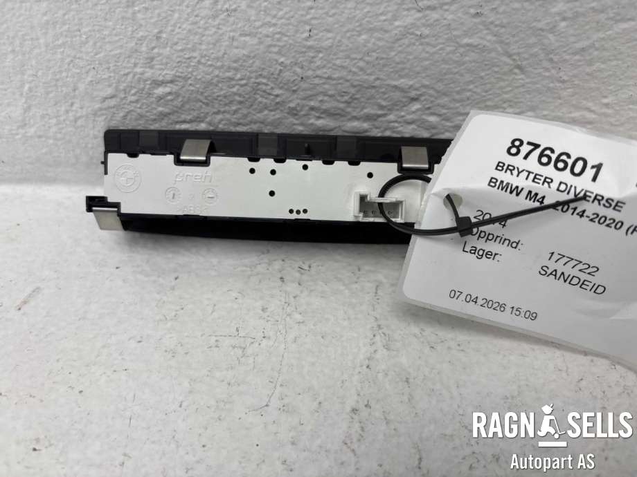Bryter diverse til BMW M4 2014-2020 (F82/F83) (F82/F83) (61 31 9 268 479|)