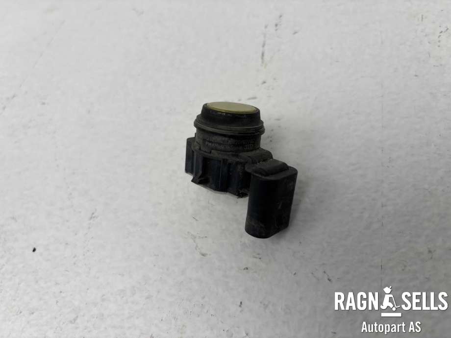Parkeringssensor foran til BMW M4 2014-2020 (F82/F83) (F82/F83) (66 20 9 317 888|)
