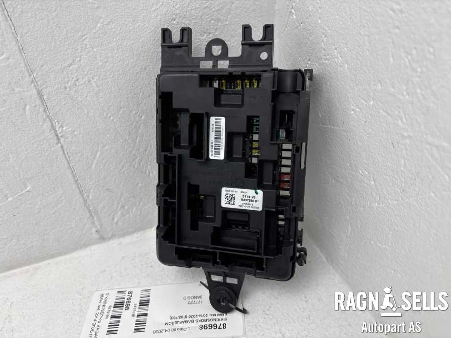 Sikringsboks bagasjerom til BMW M4 2014-2020 (F82/F83) (F82/F83) (61 14 9 259 466|)