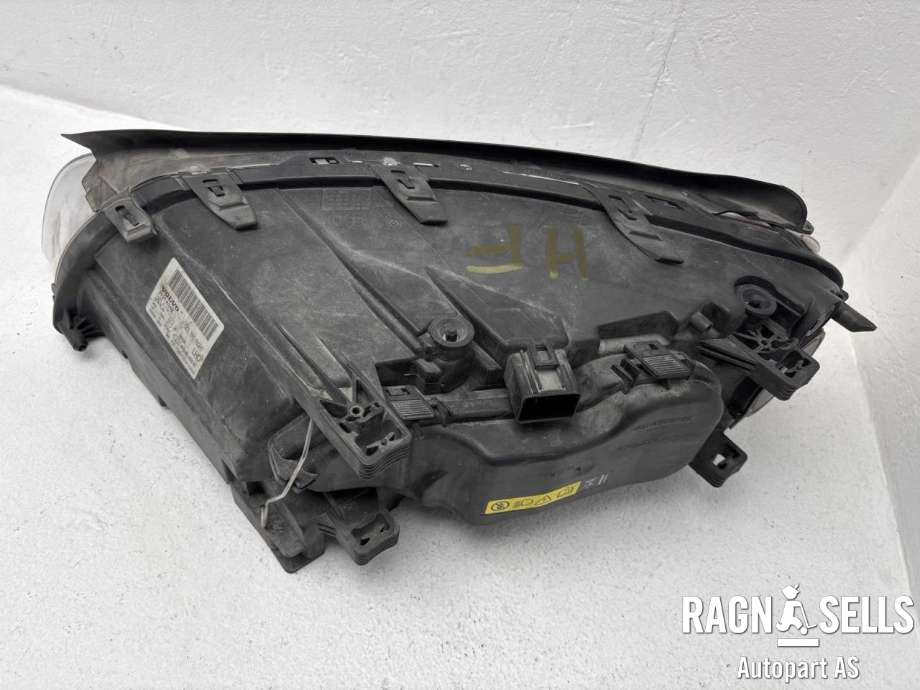 Frontlykt høyre xenon til Volvo XC70 2008-2013 (Type II, Fase 1) (31214416|)