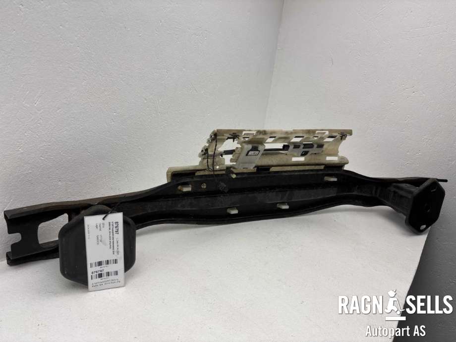 Støtfangerforsterkning bak til BMW M4 2014-2020 (F82/F83) (F82/F83) (51 12 7 285 542||51 12 8 054 289)