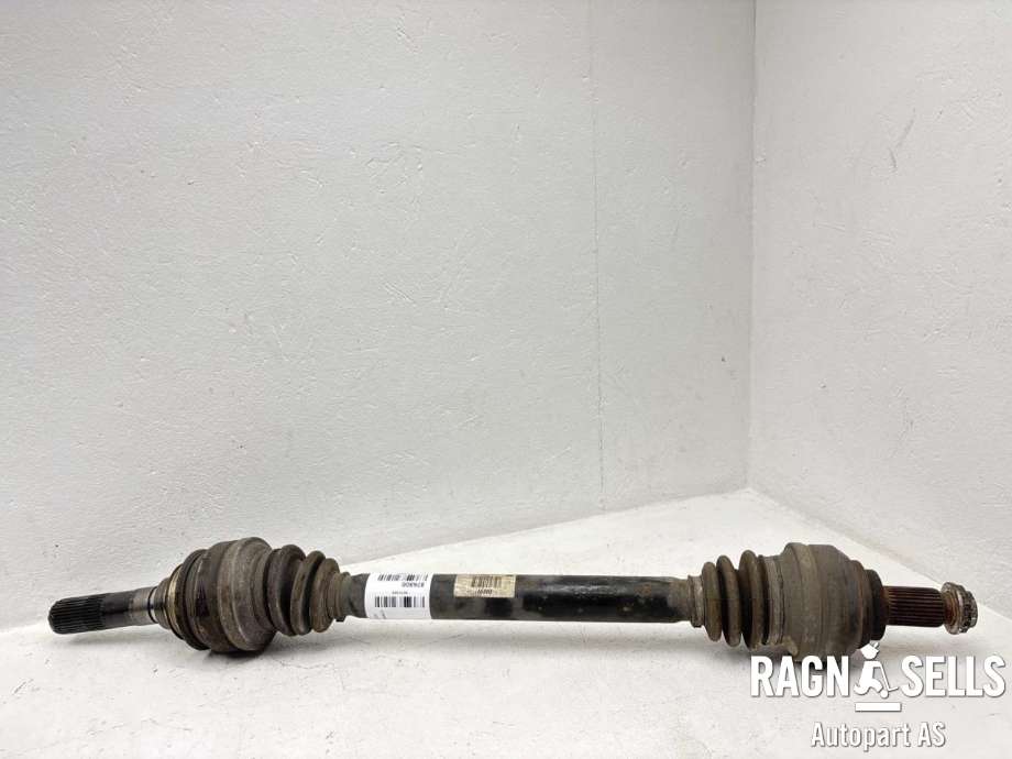 Drivaksel høyre bak, bensin/automat til BMW M4 2014-2020 (F82/F83) (F82/F83) (33 21 2 284 616|)