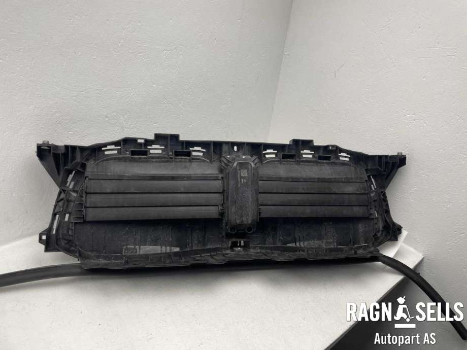 Frontplate til BMW iX3 2021-->> (51 74 5 A22 688|)