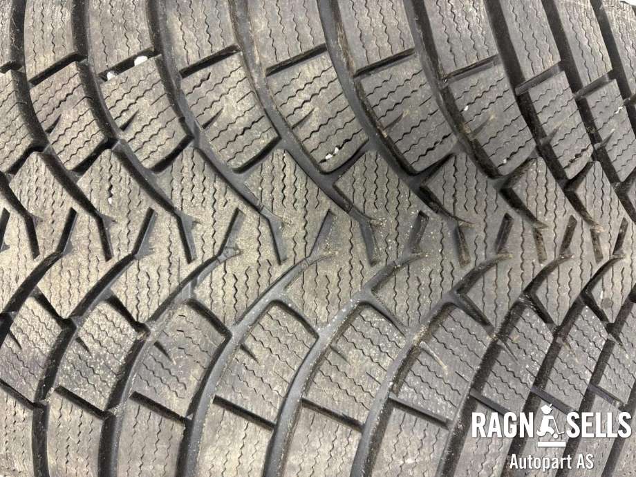 Dekk vinter piggfri til Tesla Model X 2016-->> (FALKEN|275/45R20 110T|)