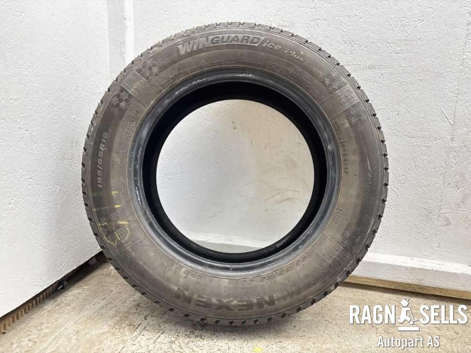 Dekk vinter piggfri til VW Golf, Plus/Cross 2005-2009 (Fase 1) (NEXEN|195/65R15 95T|)