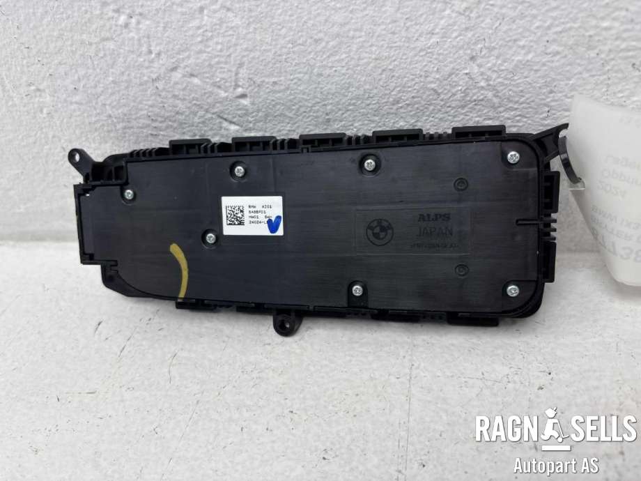 Bryter diverse til BMW iX3 2021-->>  (61 31 6 826 025|)