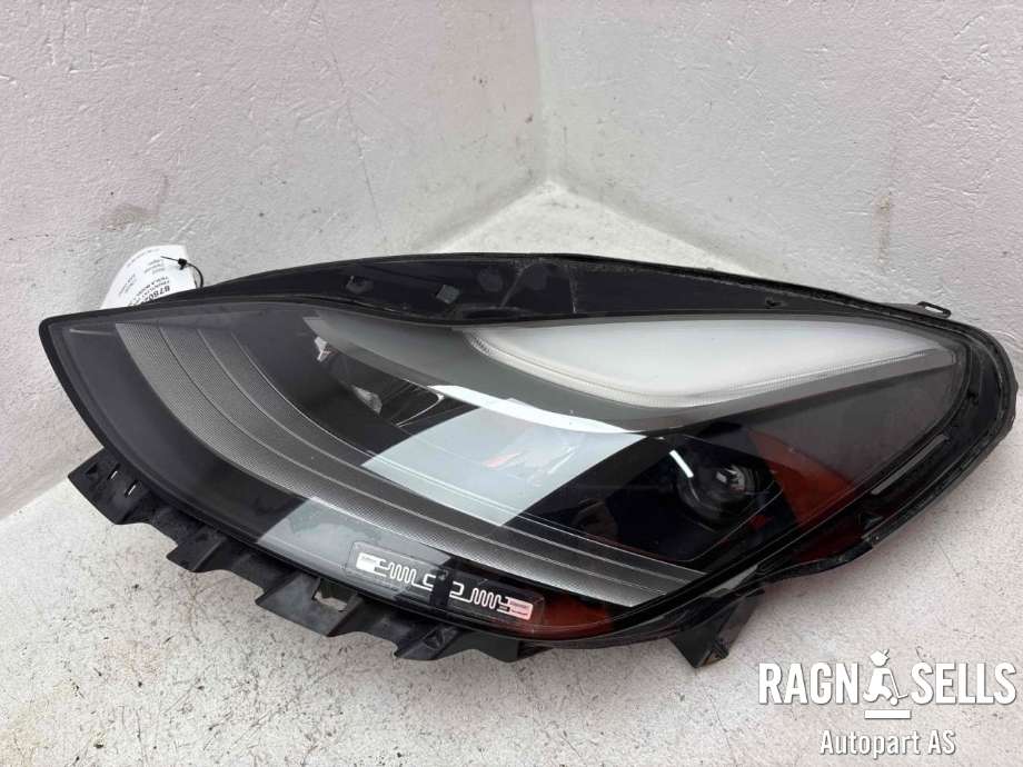 Frontlykt venstre full-LED til Tesla Model Y, 2021-2024 (Type I) (1514952-00-D)