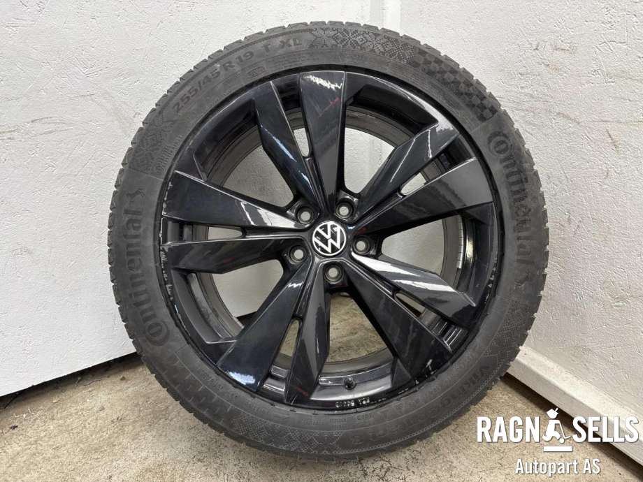 Hjulsett aluminium vinter til VW ID.7 2023-->>  (CONTINENTAL / TRIAGLE|5X112/ET45/57.1|235/50R19 / 255/45R19|)