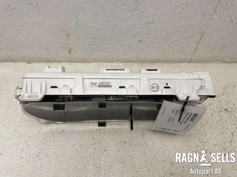 Instrumentpanel til Toyota Hilux 2020-->>  (83A00F0J30||83852FBA70)