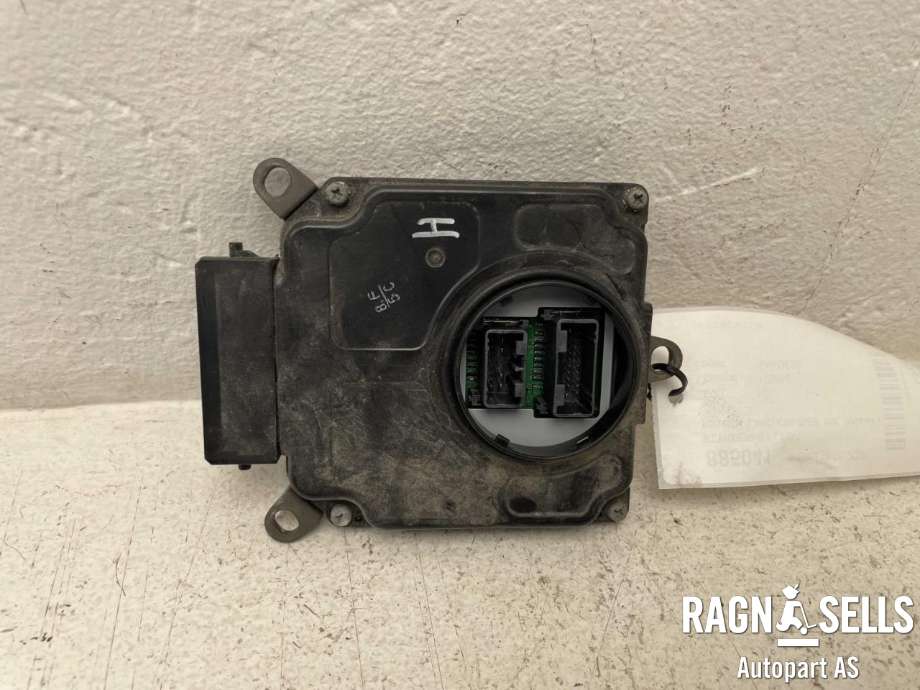 Styreenhet LED til Toyota Land Cruiser 150 2014-->> (Fase 2)  (8101660S10||8990760090)