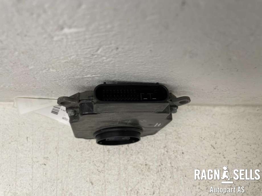 Styreenhet LED til Toyota Land Cruiser 150 2014-->> (Fase 2)  (8101660S10||8990760090)