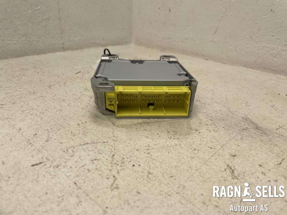 Styreenhet airbag hovedsensor til Toyota Land Cruiser 150 2014-->> (Fase 2)  (8917060E80|)