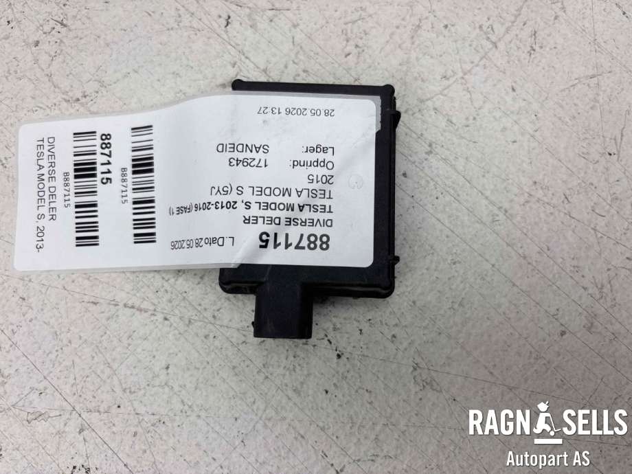 Diverse deler til Tesla Model S 2013-2016 (Fase 1)  (1029171-00-A|)