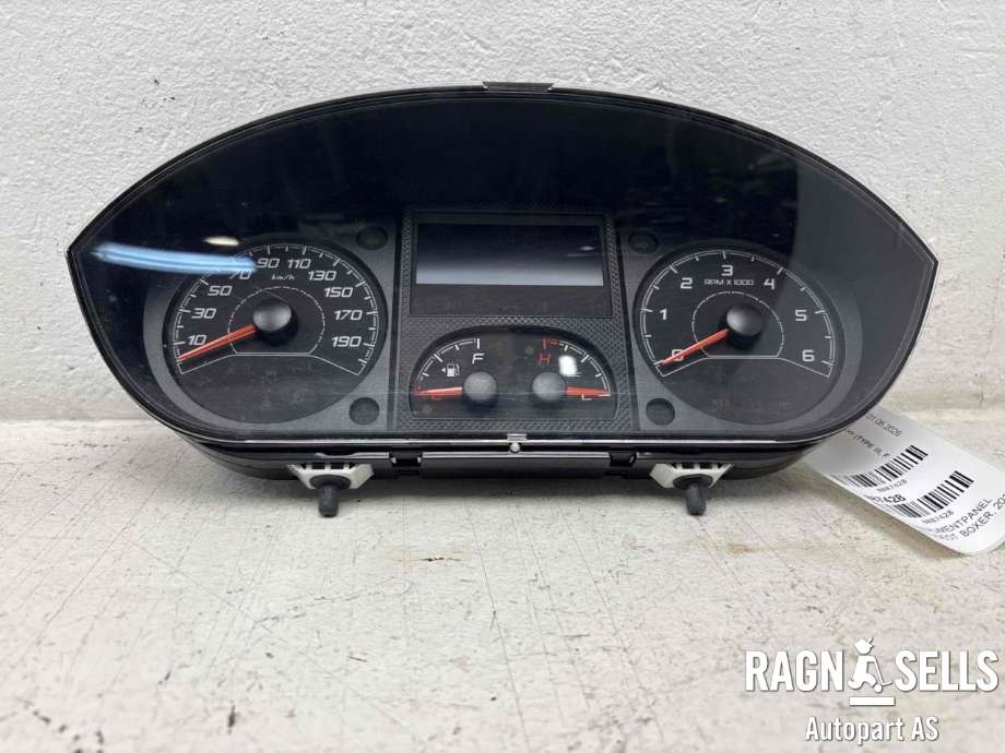Instrumentpanel til Peugeot Boxer 2014-->> (Type III, Fase 2)  (16 174 385 80|)