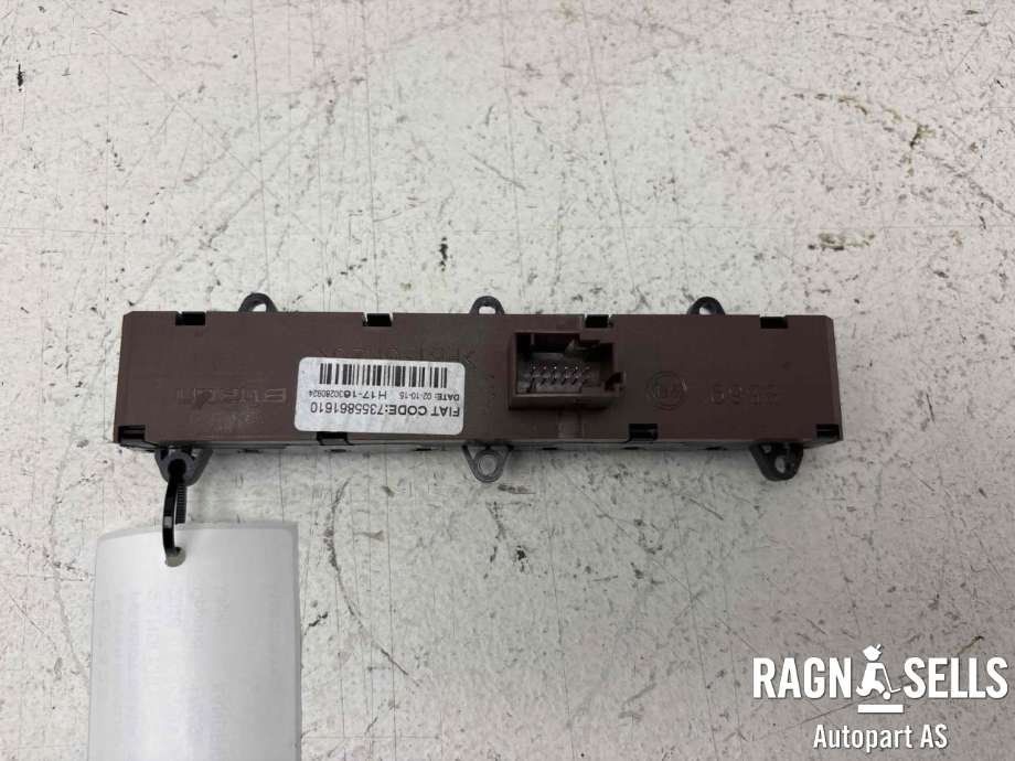 Bryter nødblink til Peugeot Boxer 2014-->> (Type III, Fase 2) (16 192 657 80||7355861610|30280924)