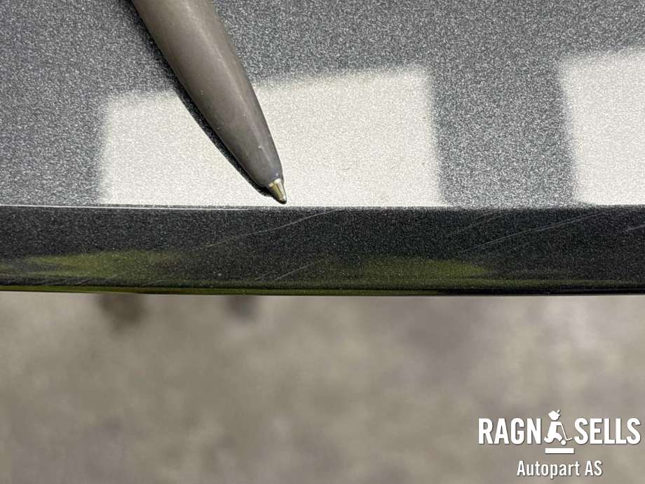 Spoiler bakluke til Porsche Taycan 2019-->>  (9J0 827 931 AY|)