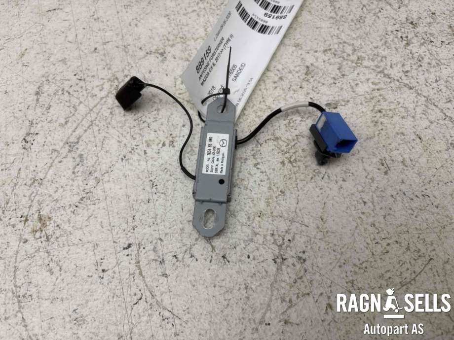 Antenne forsterker til Mazda CX-5 2017-->> (Type II)  (N/A||TK56-669N0)