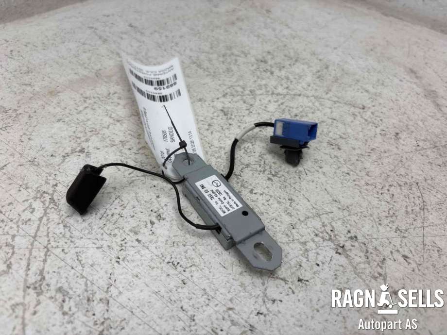Antenne forsterker til Mazda CX-5 2017-->> (Type II)  (N/A||TK56-669N0)