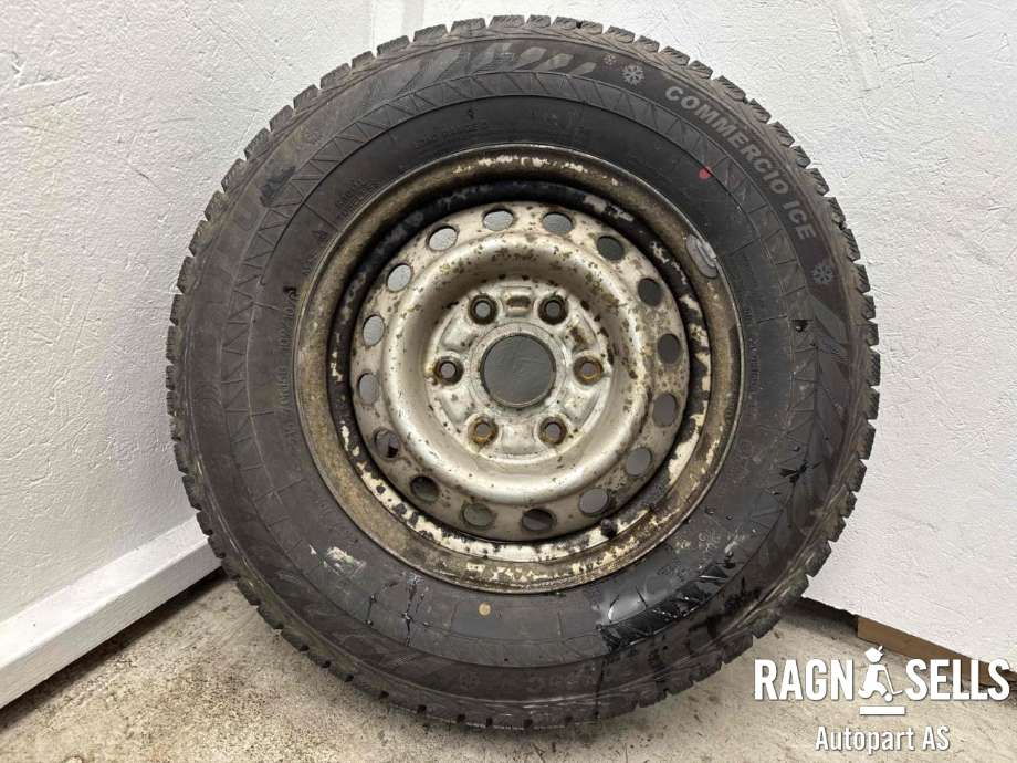 Hjulsett stål vinter til Toyota Hiace 2001-2006 (Fase 2) (SAILUN|6X139.7/ET29/67.1|215/70R15C|)