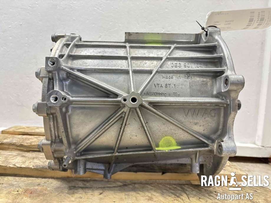 Motor elbil bak til Porsche Taycan 2019-->>  (PAD 901 091 A||9J1 901 141 G|0EG901091P|ECX008212)