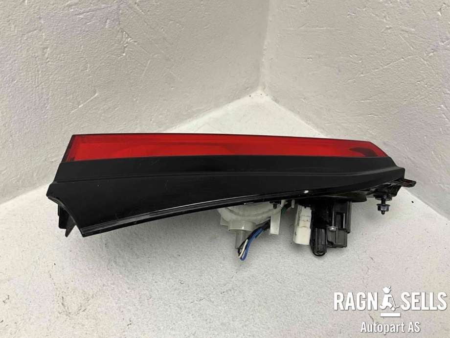 Baklykt høyre indre til Toyota RAV4 2019-->> (Type V)  (81580-42151|A4S211-0001|)