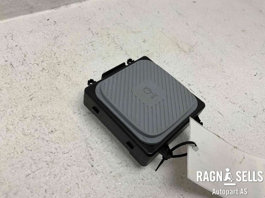 Dashbord trådløs mobillader til Kia EV3 2025-->> (|95560EV100HCB|95560EV100HC8)