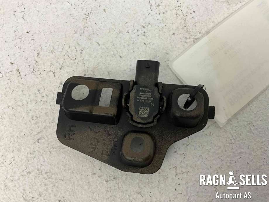 Parkeringssensor bak til Kia EV3 2025-->>  (|ED02201-BKL|99311EV300BKL)