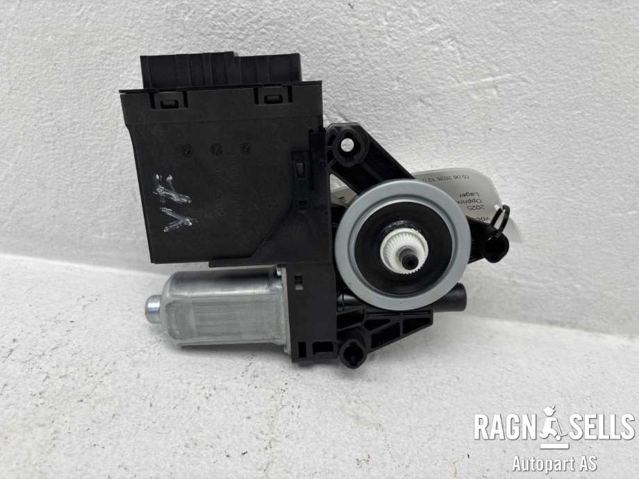 Ruteheis, kun motor, venstre foran til Volvo EX40 2024-->> (MITSUBA|31349756||31674755|966268103|WR12-718|240923)