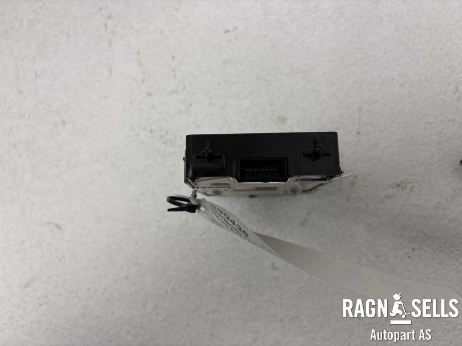 Dashbord trådløs mobillader til Volvo EX40 2024-->>  (32425605||P32425605)