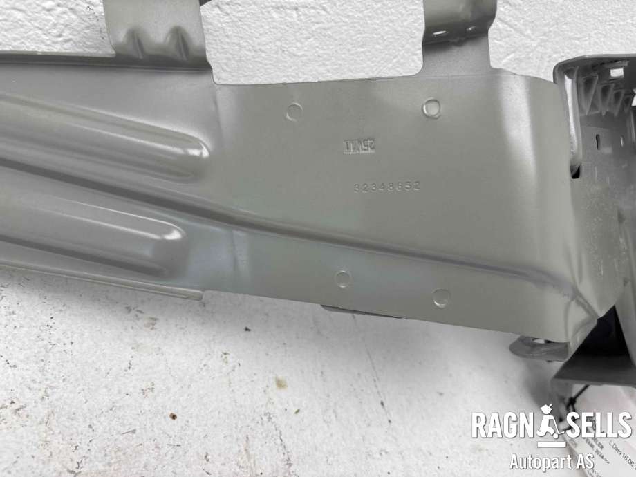 Diverse deler til Volvo EX40 2024-->> (32377055||31469370|31469386|32348652|32381890)
