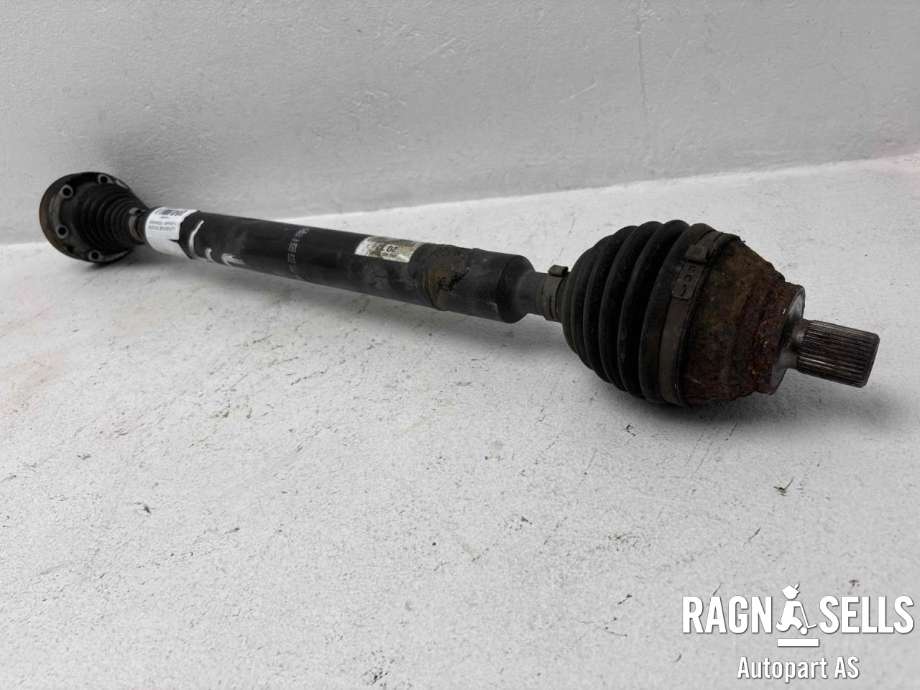 Drivaksel høyre foran, bensin/automat til Audi A3 2012-2016 (Type III, Fase 1)  (5Q0 407 272 BN||5Q0 407 272 FG|5Q0 407 762  X)