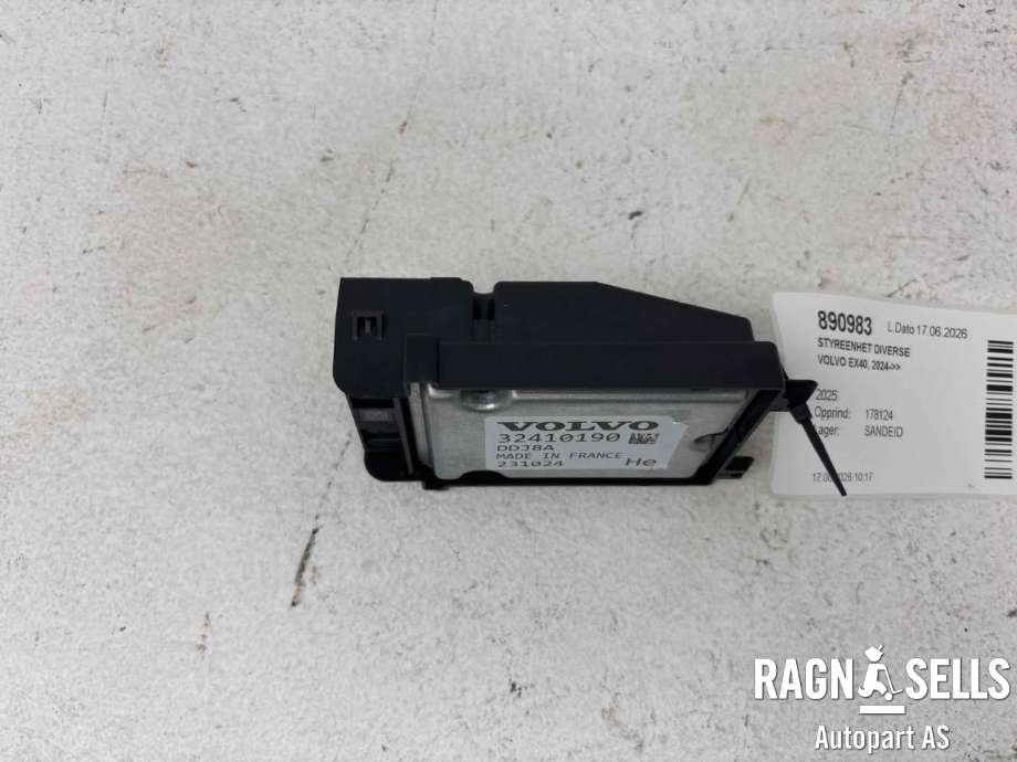 Styreenhet diverse til Volvo EX40 2024-->>  (36012070||32410190)