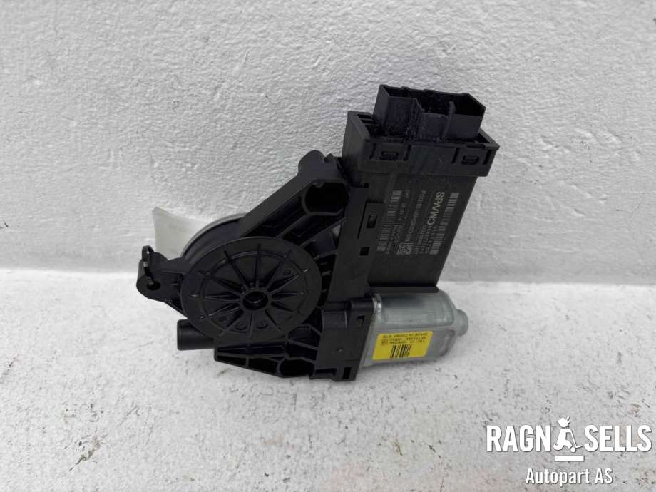 Ruteheis, kun motor, venstre bak til Volvo V60 / V60 CC 2018-->> (Type II)  (31349758||966264-102|190113|31674759)