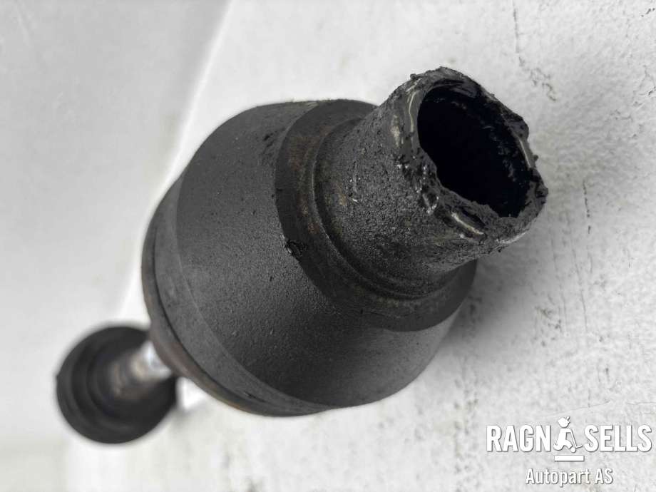 Drivaksel høyre foran, diesel/manuell til VW Transporter / Caravelle 2009-2015 (Fase 2) (T5) (T5) (7E0 407 272 AD||7E0 407 272 BF|7E0 407 452 DX)