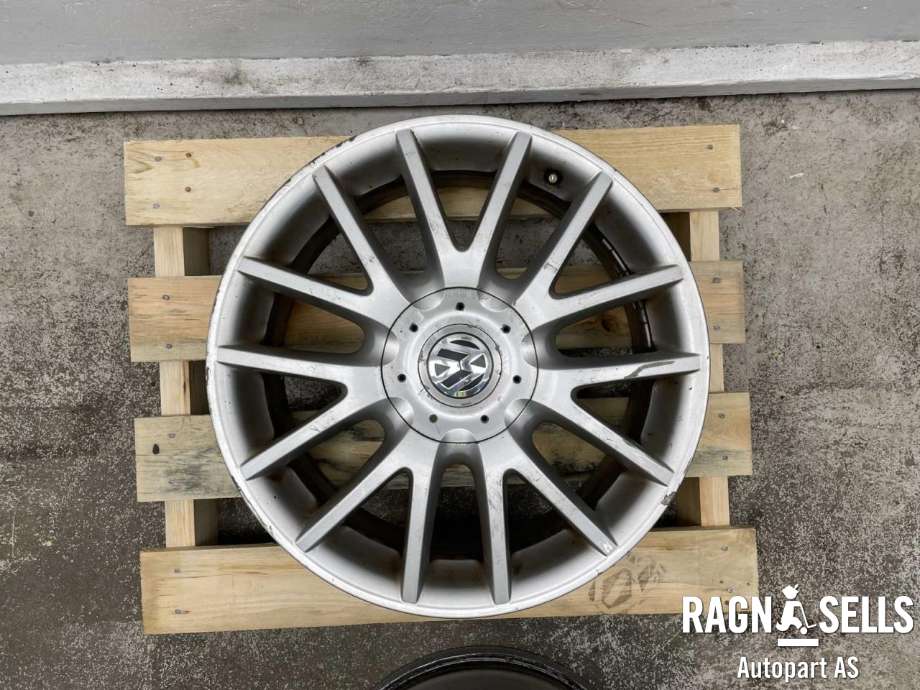 Felgsett aluminium til VW Golf VI 2008-2012 (5X112/ET54/57.1|7JX17|1K0601025AN)