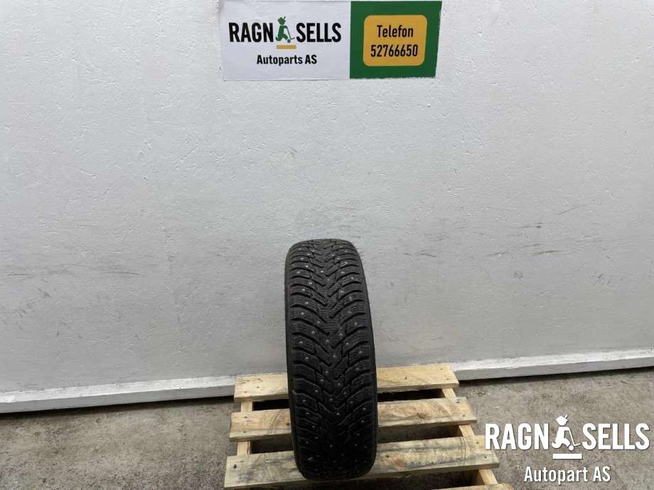 Dekk vinter pigg til Volvo 850 1991-1997  (NOKIAN||185/65R15 92T)
