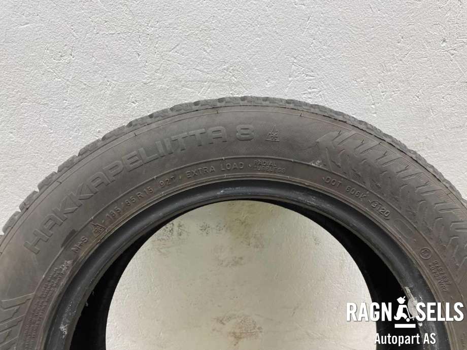 Dekk vinter pigg til Volvo 850 1991-1997  (NOKIAN||185/65R15 92T)