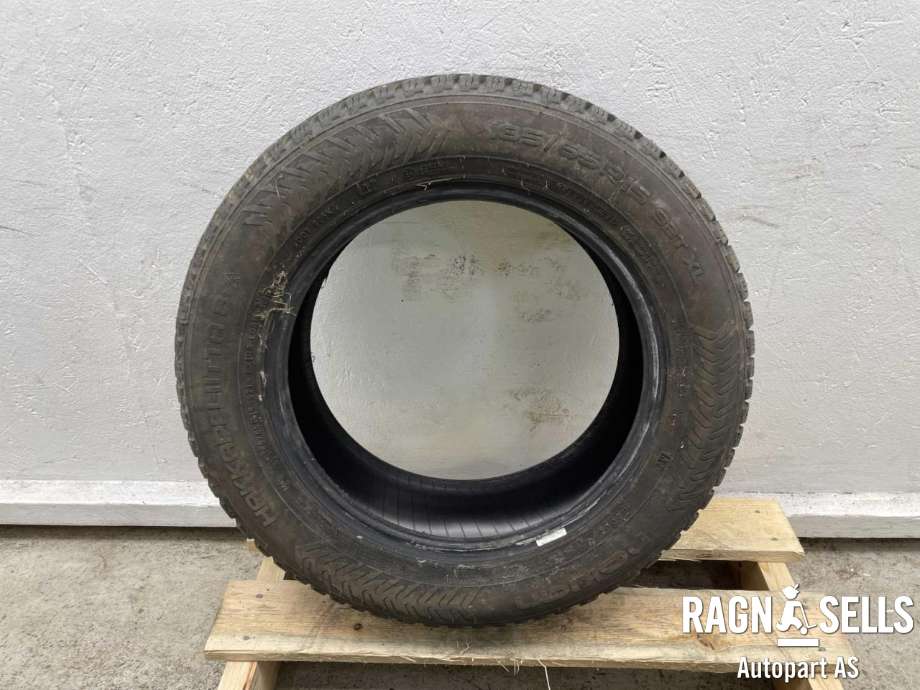 Dekk vinter pigg til Volvo 850 1991-1997  (NOKIAN||185/65R15 92T)