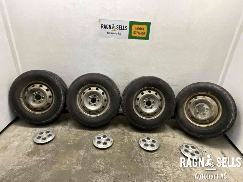 Hjulsett stål vinter til Peugeot Boxer 2014-->> (Type III, Fase 2)  (LINGLONG|5X118/ET68/71.1|225/70R15C 112/110R|)