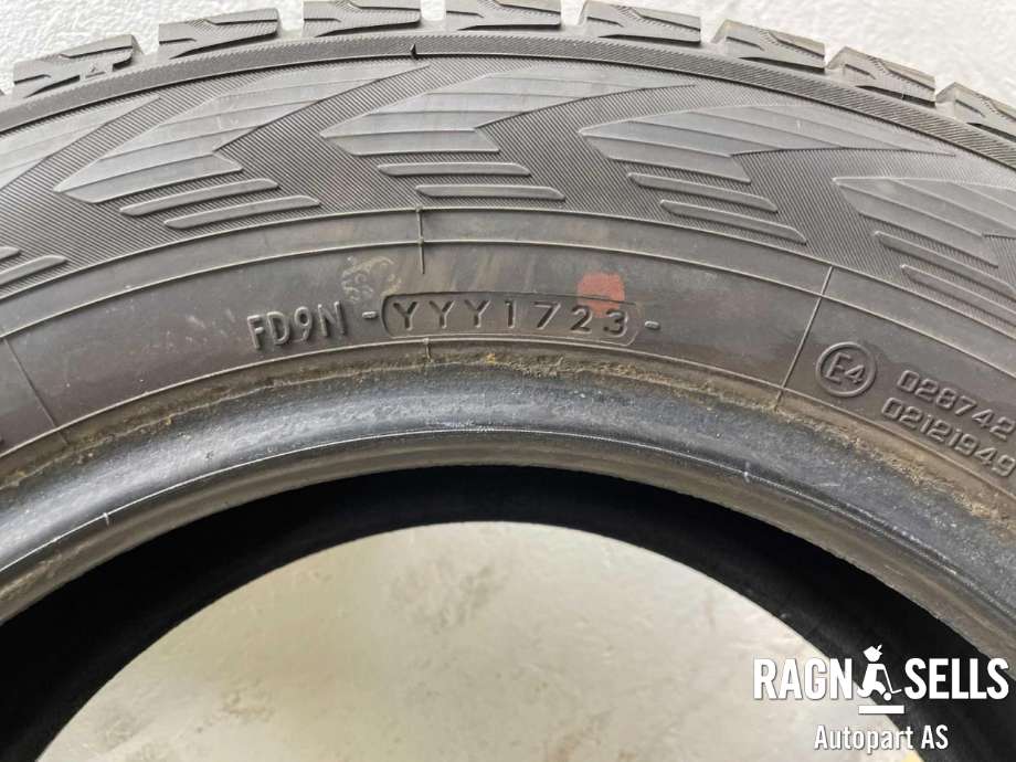 Tyres Winter No-Studs til Mercedes Citan 2012-2021 (W415) (W415) (YOKOHAMA||195/65R15 95T)