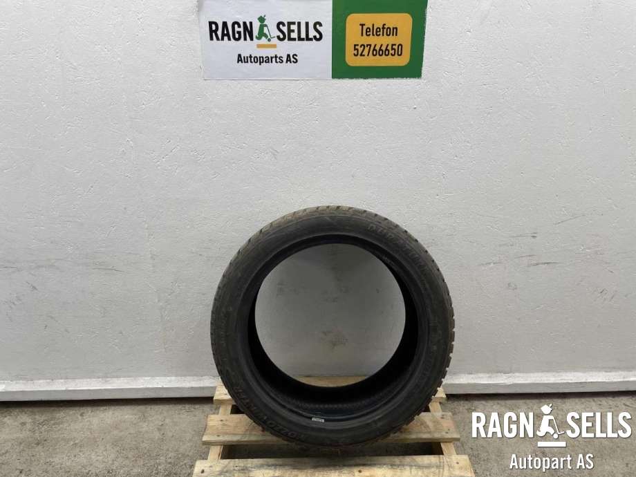 Dekk vinter piggfri til BMW 5-Serie 2010-2017 (F10/F11) (F10/F11) (DURATURN||245/45R18 100V)