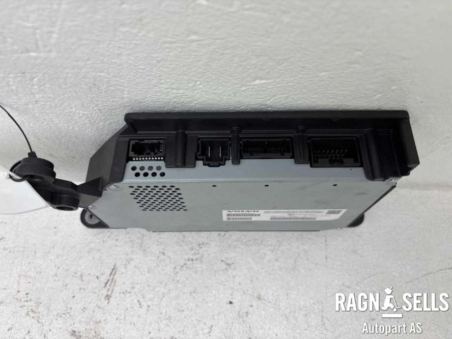 Bilstereo forsterker til Volvo V60 / V60 CC 2018-->> (Type II) (36003061||P32265284AA|EPV00008B)