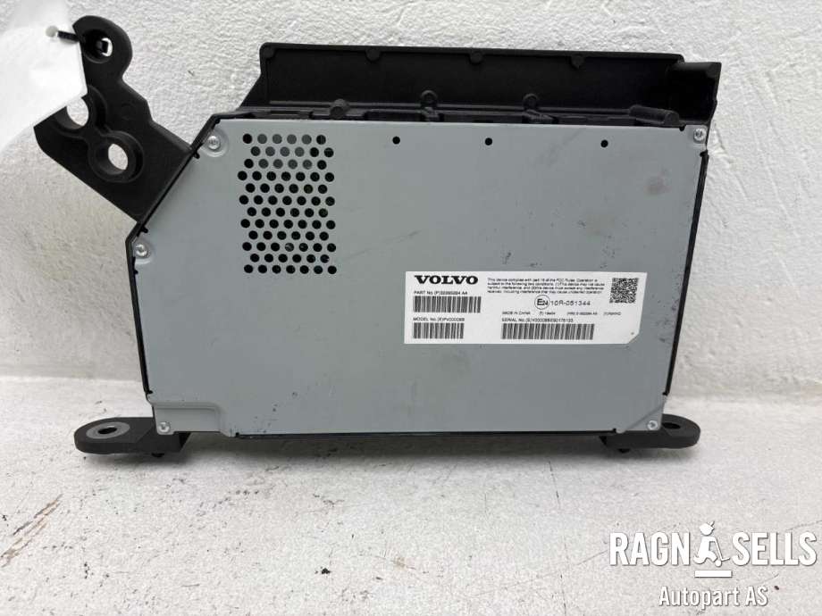 Bilstereo forsterker til Volvo V60 / V60 CC 2018-->> (Type II) (36003061||P32265284AA|EPV00008B)