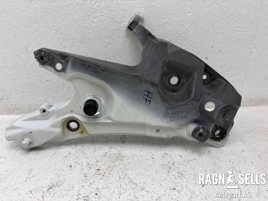 Diverse deler til Volvo V60 / V60 CC 2018-->> (Type II)  (31468232|)